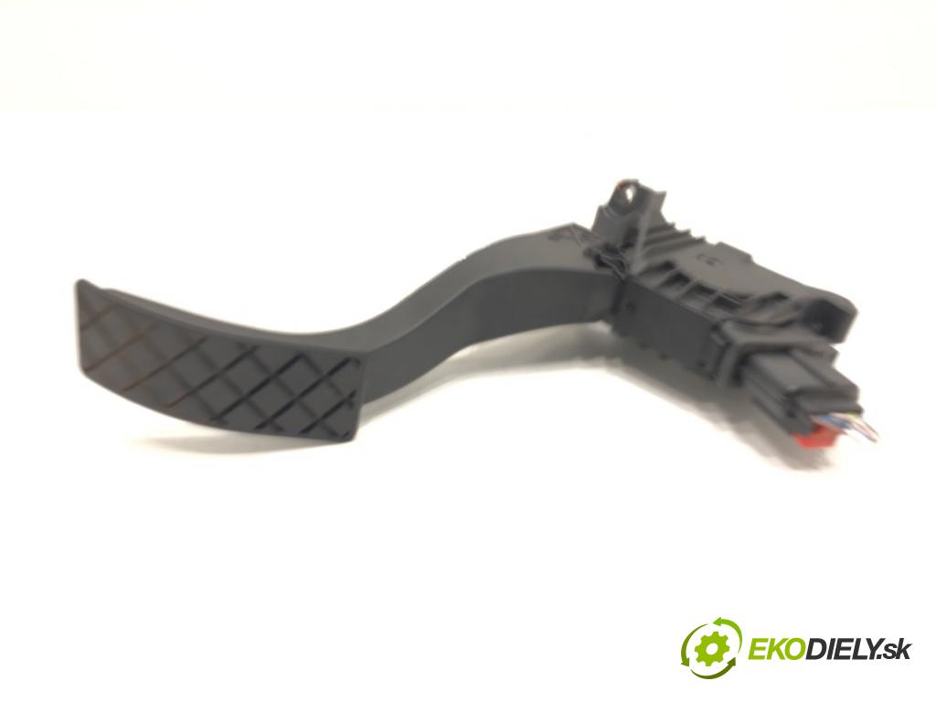 SKODA OCTAVIA III Combi (5E5, 5E6) 2012 - 2022    2.0 TDI 110 kW [150 KM] olej napędowy 2012 - 2022  Potenciometer plynu 5Q1723503H (Pedále)