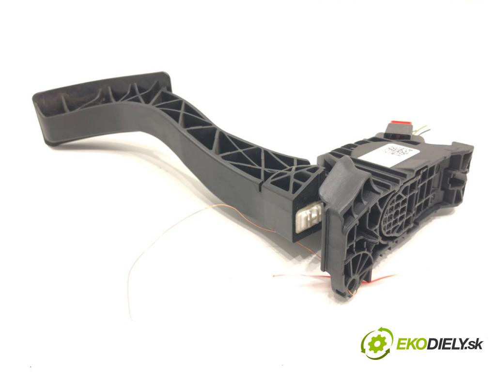 SKODA OCTAVIA III Combi (5E5, 5E6) 2012 - 2022    2.0 TDI 110 kW [150 KM] olej napędowy 2012 - 2022  Potenciometer plynu 5Q1723503H (Pedále)