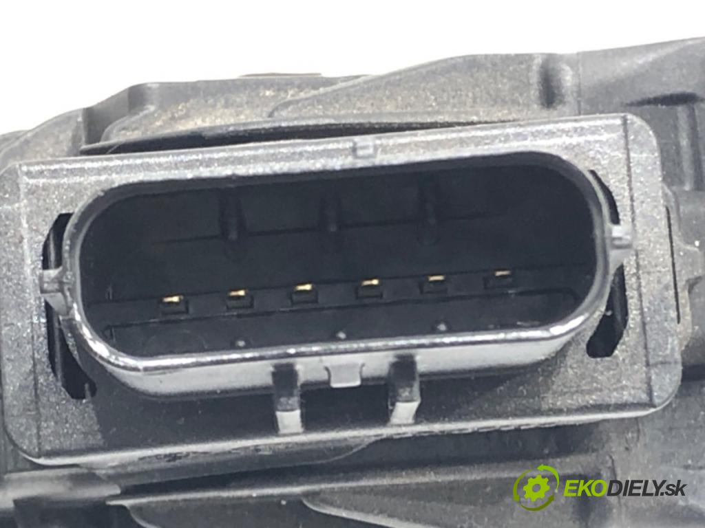 SKODA OCTAVIA III Combi (5E5, 5E6) 2012 - 2022    2.0 TDI 110 kW [150 KM] olej napędowy 2012 - 2022  Potenciometer plynu 5Q1723503H (Pedále)