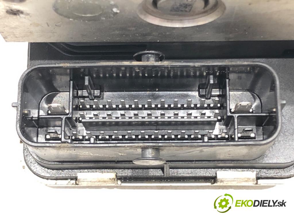 SKODA OCTAVIA III Combi (5E5, 5E6) 2012 - 2022    2.0 TDI 110 kW [150 KM] olej napędowy 2012 - 2022  Pumpa ABS 5Q0614517AM (Pumpy ABS)