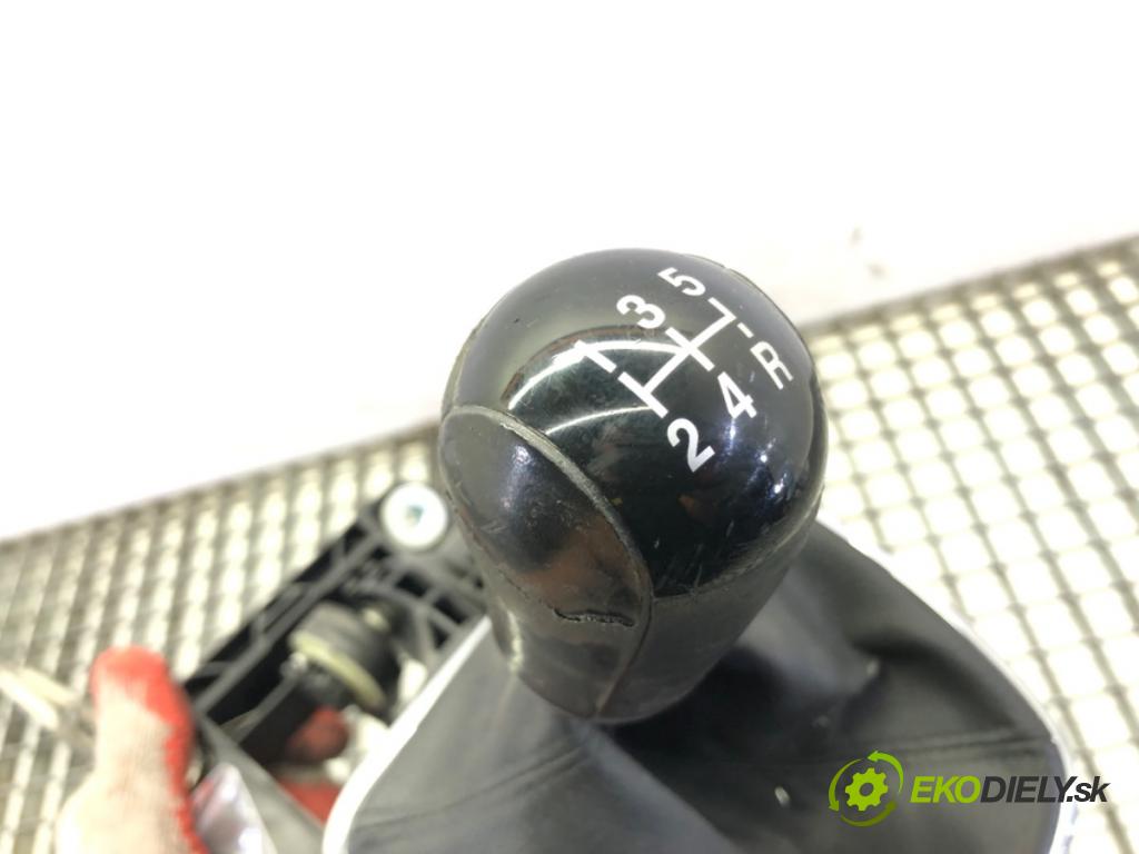 FORD S-MAX (WA6) 2006 - 2014    2.0 107 kW [145 KM] benzyna 2006 - 2014  Kulisa 6G9R-7C452-FB (Rýchlostné páky / kulisy)