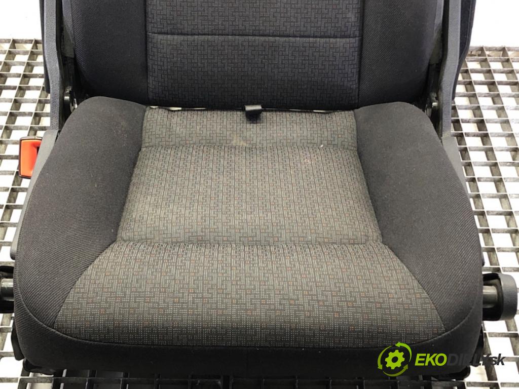 FORD S-MAX (WA6) 2006 - 2014    2.0 107 kW [145 KM] benzyna 2006 - 2014  Sedadlo zad