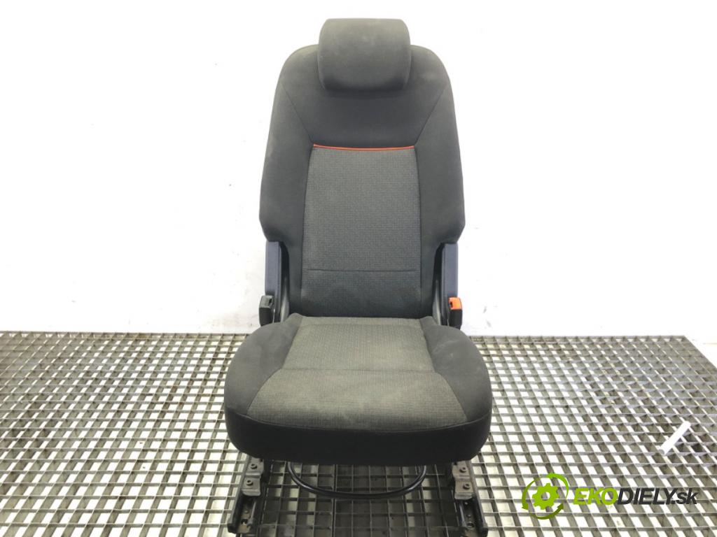 FORD S-MAX (WA6) 2006 - 2014    2.0 107 kW [145 KM] benzyna 2006 - 2014  Sedadlo zad 