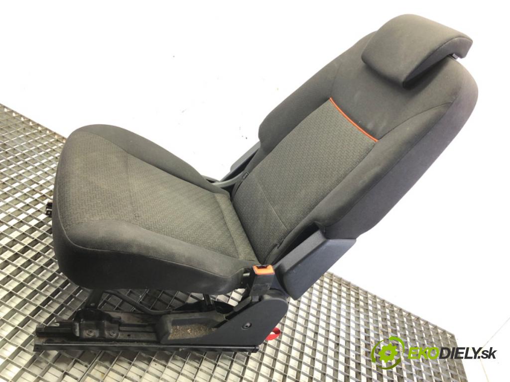 FORD S-MAX (WA6) 2006 - 2014    2.0 107 kW [145 KM] benzyna 2006 - 2014  Sedadlo zad