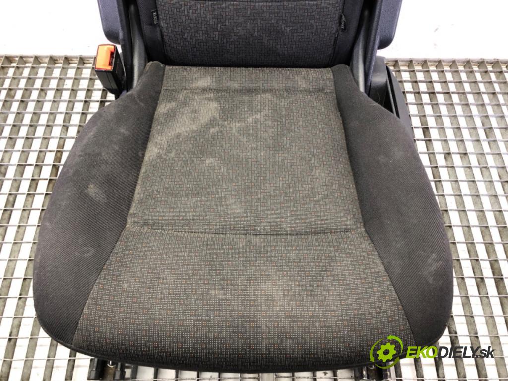 FORD S-MAX (WA6) 2006 - 2014    2.0 107 kW [145 KM] benzyna 2006 - 2014  Sedadlo zad
