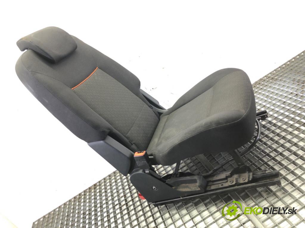 FORD S-MAX (WA6) 2006 - 2014    2.0 107 kW [145 KM] benzyna 2006 - 2014  Sedadlo zad