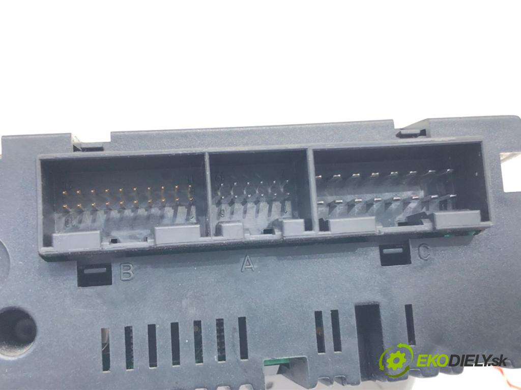 SEAT IBIZA III (6L1) 2002 - 2009    1.9 TDI 96 kW [131 KM] olej napędowy 2002 - 2009  Panel ovládania kúrenia 6L0820043B (Prepínače, spínače, tlačidlá a ovládače kúrenia)