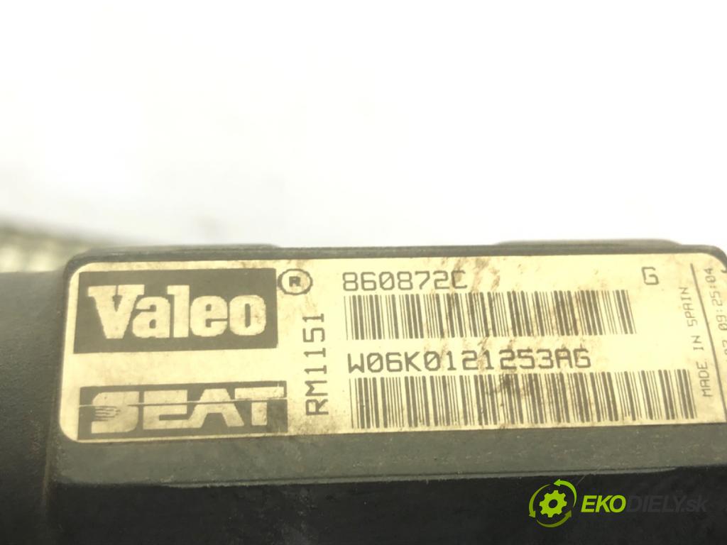 SEAT CORDOBA Vario (6K5) 1996 - 2002    1.6 i 55 kW [75 KM] benzyna 1996 - 2002  chladič vody 6K0121253AG (Chladiče vody)