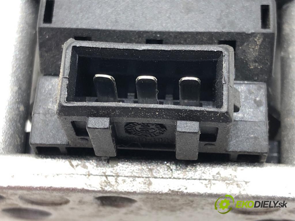 SEAT CORDOBA Vario (6K5) 1996 - 2002    1.6 i 55 kW [75 KM] benzyna 1996 - 2002  Cievka zapaľovacia  (Zapaľovacie cievky, moduly)