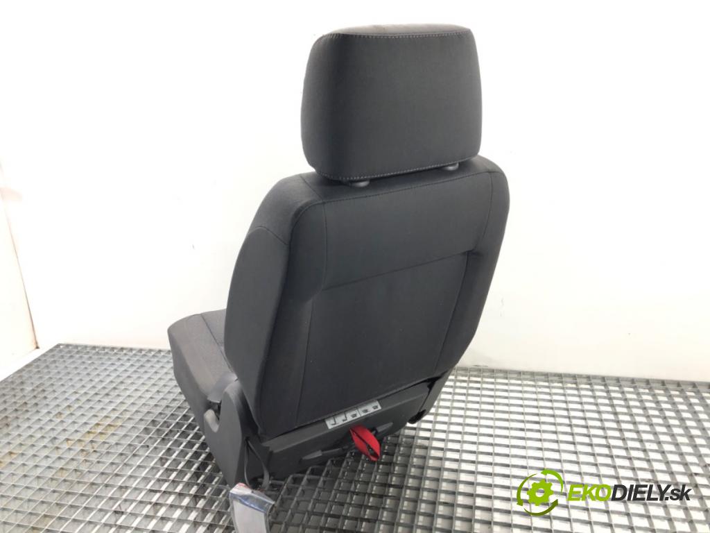 VW TOURAN (1T1, 1T2) 2003 - 2010    1.9 TDI 74 kW [100 KM] olej napędowy 2003 - 2004  Sedadlo zad