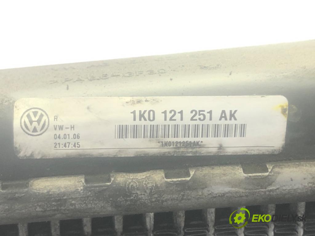 VW GOLF V (1K1) 2003 - 2010    1.9 TDI 77 kW [105 KM] olej napędowy 2003 - 2008  Chladič vody 1K012125AK (Chladiče vody)