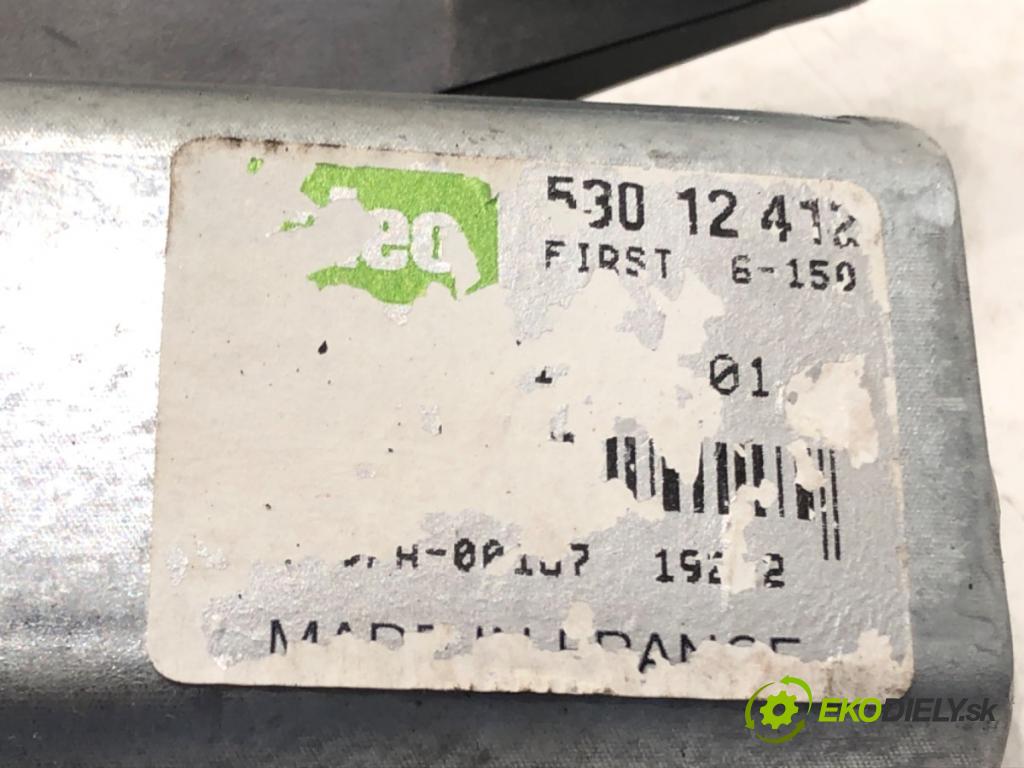 CITROEN C5 I (DC_) 2001 - 2005    2.0 16V (DCRFNC, DCRFNF) 100 kW [136 KM] benzyna 2001 - 2004  Motor stieračov zad 53012412
