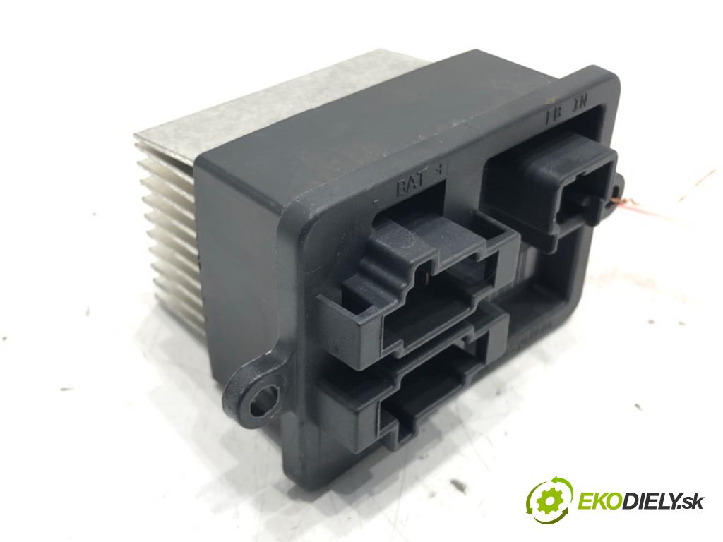 JEEP COMPASS (MP, M6) 2016 - 2022    1.5 T4 Hybrid 4x4 96 kW [131 KM] 2022 - 2024  Odpor, rezistor kúrenia vzduchu MR017600 (Odpory (rezistory) kúrenia)