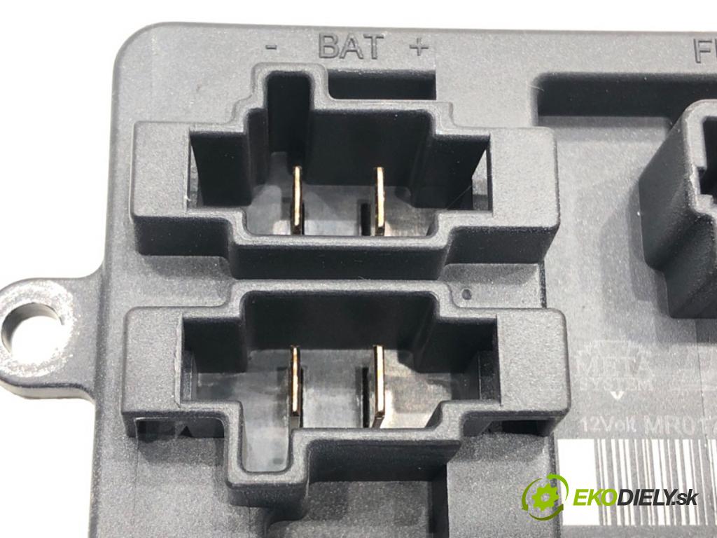 JEEP COMPASS (MP, M6) 2016 - 2022    1.5 T4 Hybrid 4x4 96 kW [131 KM] 2022 - 2024  Odpor, rezistor kúrenia vzduchu MR017600 (Odpory (rezistory) kúrenia)