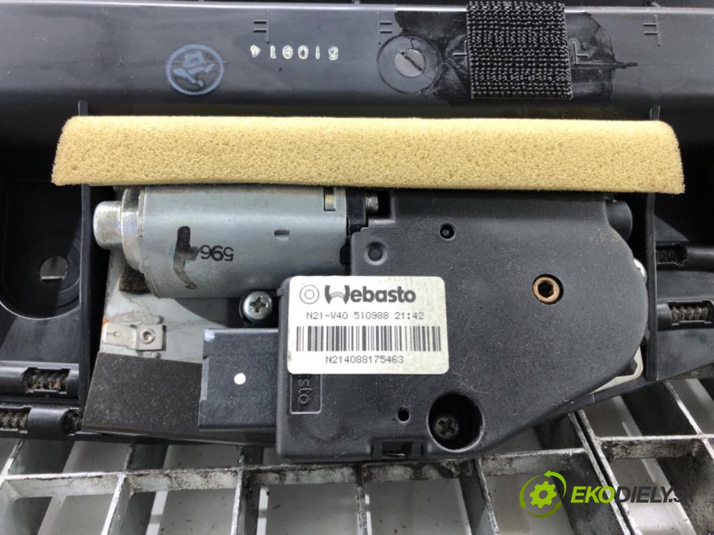 NISSAN MURANO I (Z50) 2002 - 2009    3.5 4x4 172 kW [234 KM] benzyna 2003 - 2008  střešní okno  (Okna karoserie)