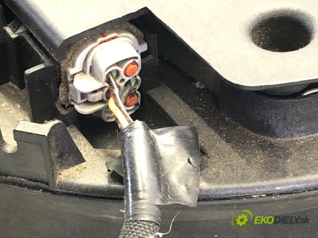 NISSAN MURANO I (Z50) 2002 - 2009    3.5 4x4 172 kW [234 KM] benzyna 2003 - 2008  subwoofer BOSE 28170CA10A (Audio zariadenia)