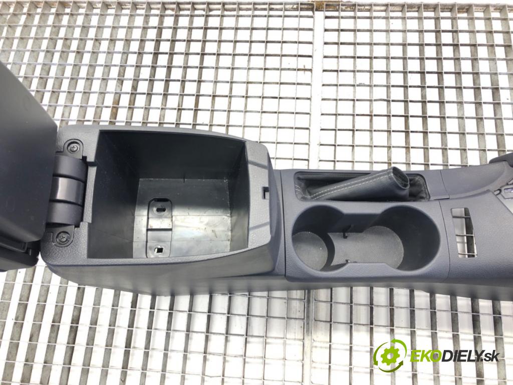 TOYOTA AURIS Kombi (_E18_) 2013 - 2018    1.8 Hybrid (ZWE186_) 73 kW [99 KM] Hybryda silnik benzynowy / elektryczny 2013 - 2018  Lakťová opierka  (Lakťové opierky)