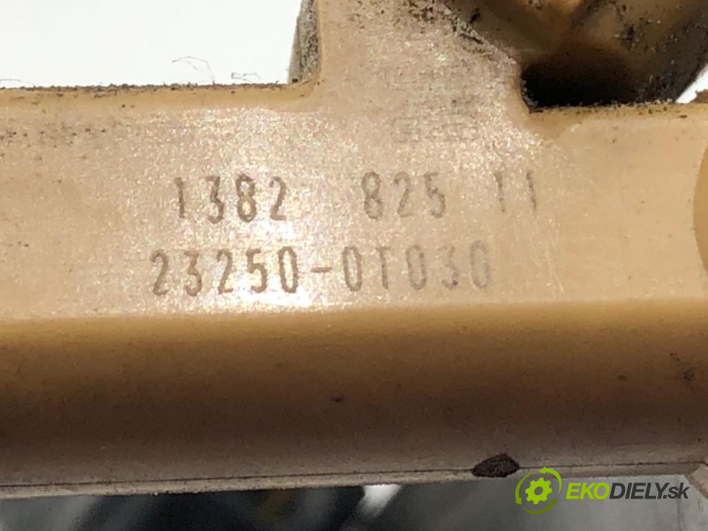 TOYOTA AURIS Kombi (_E18_) 2013 - 2018    1.8 Hybrid (ZWE186_) 73 kW [99 KM] Hybryda silnik benzynowy / elektryczny 2013 - 2018  Lišta vstrekovacia 23250-0T030 (Vstrekovacie lišty)