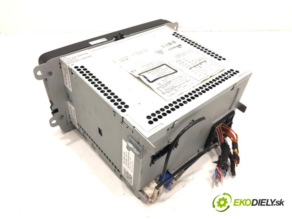 SKODA SUPERB II Kombi (3T5) 2009 - 2015    2.0 TDI 103 kW [140 KM] olej napędowy 2009 - 2010  RADIO Navigácia 3T0035197C (Audio zariadenia)