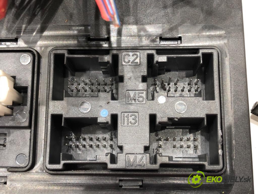 MERCEDES-BENZ KLASA E (W211) 2002 - 2009    E 320 CDI (211.022) 165 kW [224 KM] olej napędowy 2005 - 2008  Modul SAM 2115457701 (Ostatné)