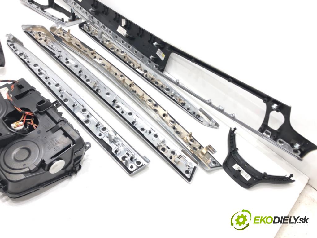 BMW 5 Touring (F11) 2009 - 2017    530 d 190 kW [258 KM] olej napędowy 2011 - 2017  lišty kryt 9206395 7225546 (Lišty)