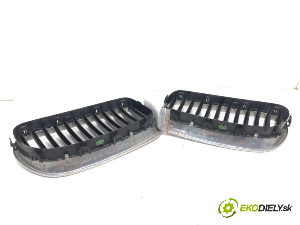 BMW 5 Touring (F11) 2009 - 2017    530 d 190 kW [258 KM] olej napędowy 2011 - 2017  mřížka maska 7200728 (Mřížky (masky) chladičů)