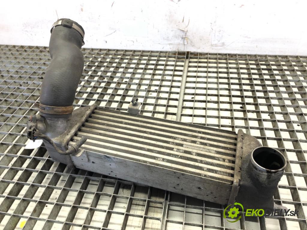 KIA CEED SW (ED) 2007 - 2012    1.6 CRDi 115 85 kW [115 KM] olej napędowy 2007 - 2012  intercooler 28271-2A610 (Chladiče nasávaného vzduchu (intercoolery))