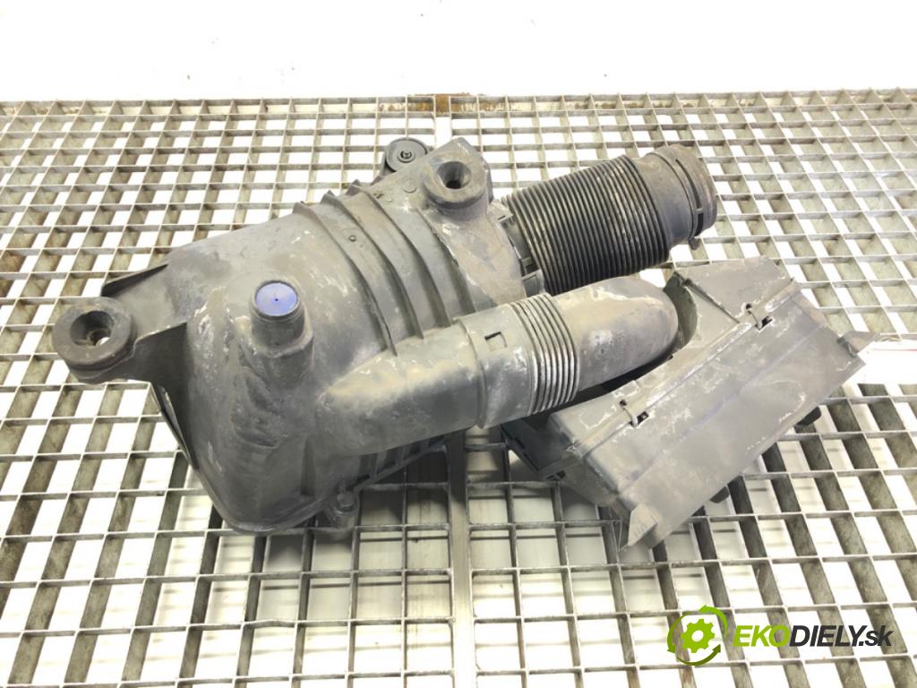 VW GOLF VI (5K1) 2008 - 2014    1.4 TSI 90 kW [122 KM] benzyna 2008 - 2012  obal filtra vzduchu 1K0129618BF (Kryty filtrů)