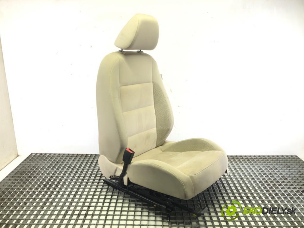 VW GOLF VI (5K1) 2008 - 2014    1.4 TSI 90 kW [122 KM] benzyna 2008 - 2012  Sedadlo pravy predný