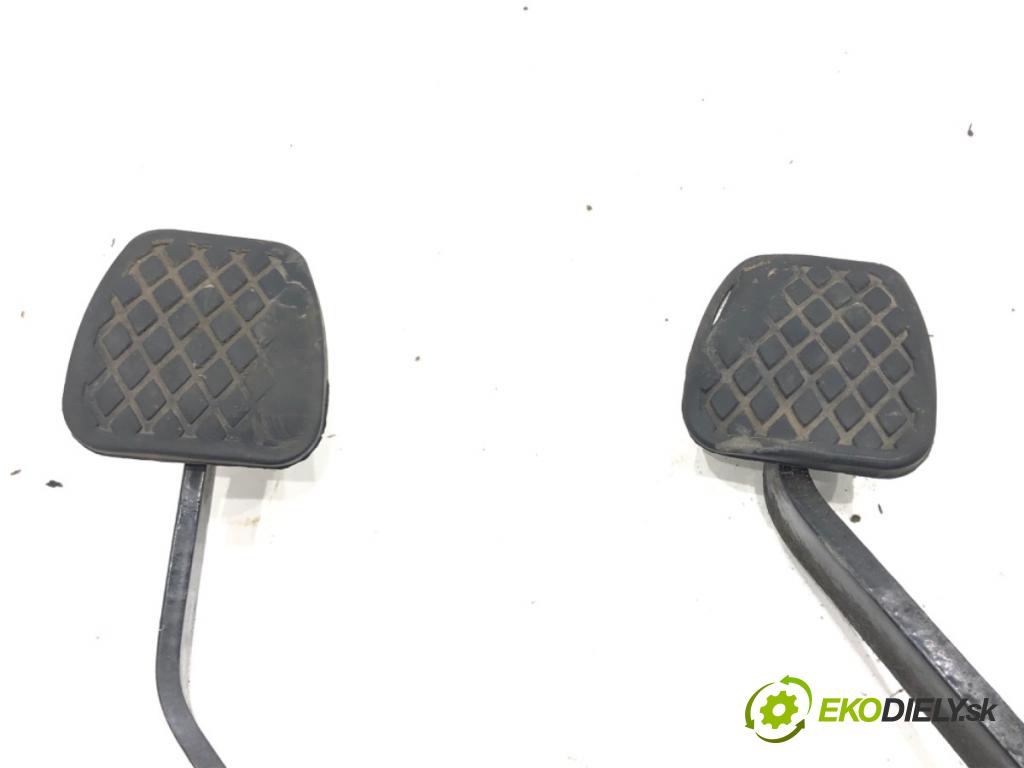 HONDA CIVIC VIII sedan (FD, FA) 2005 - 2022    1.8 (FD1, FD7) 103 kW [140 KM] benzyna 2005 - 2012  PEDÁL:  (Pedále)