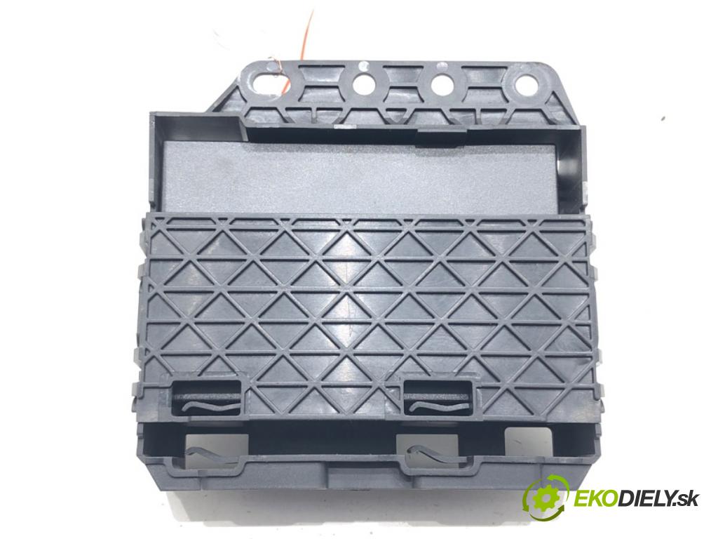 VW PASSAT B6 Variant (3C5) 2005 - 2011    1.9 TDI 77 kW [105 KM] olej napędowy 2005 - 2010  Modul komfortu 3C0959433AB (Moduly komfortu)