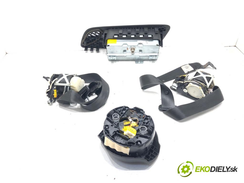 VW POLO V (6R1, 6C1) 2009 - 2022    1.2 TDI 55 kW [75 KM] olej napędowy 2009 - 2022  AirBag volantu spolujazdca pasy 6R0880201F 6R0880204