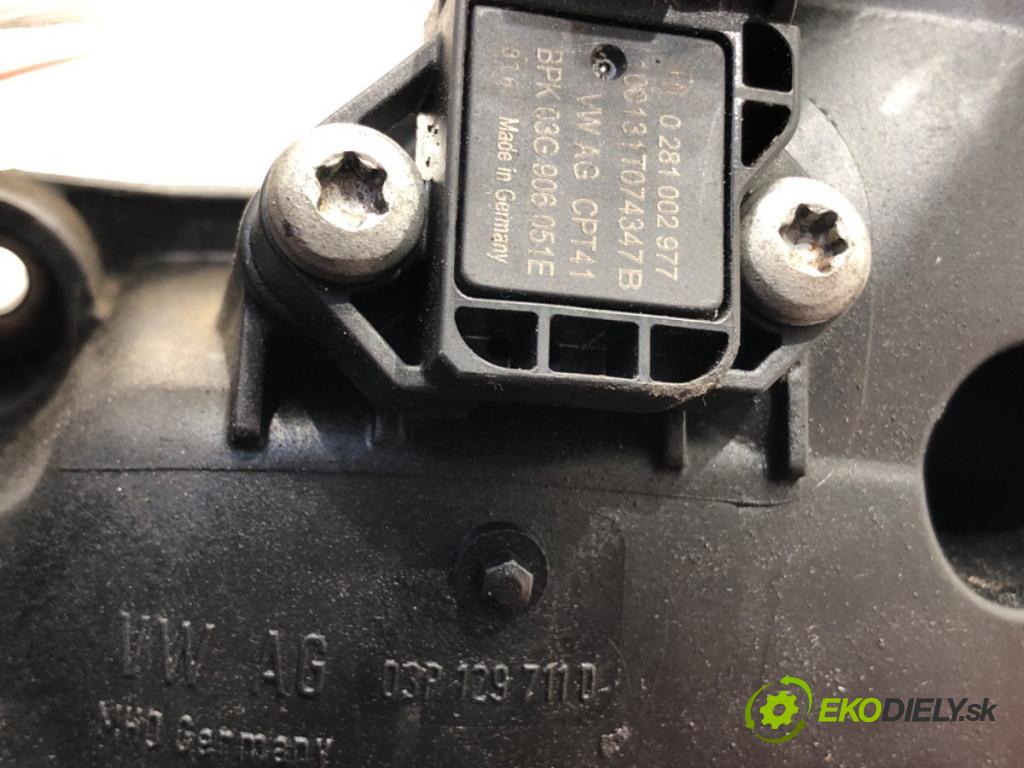 VW POLO V (6R1, 6C1) 2009 - 2022    1.2 TDI 55 kW [75 KM] olej napędowy 2009 - 2022  Potrubie sacie, sanie 03P129086B (Sacie potrubia)