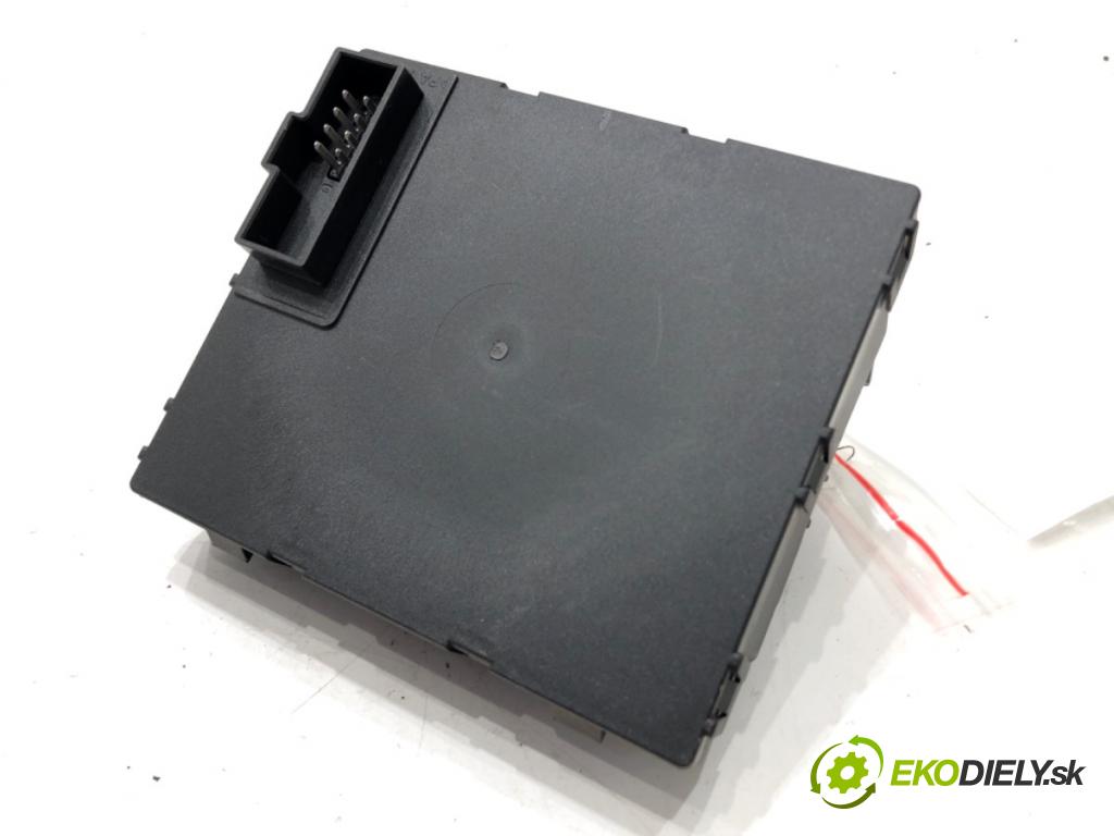 OPEL VECTRA C Kombi (Z02) 2003 - 2009    1.8 (F35) 103 kW [140 KM] benzyna 2005 - 2008  Modul svetiel 13193588 (Ostatné)