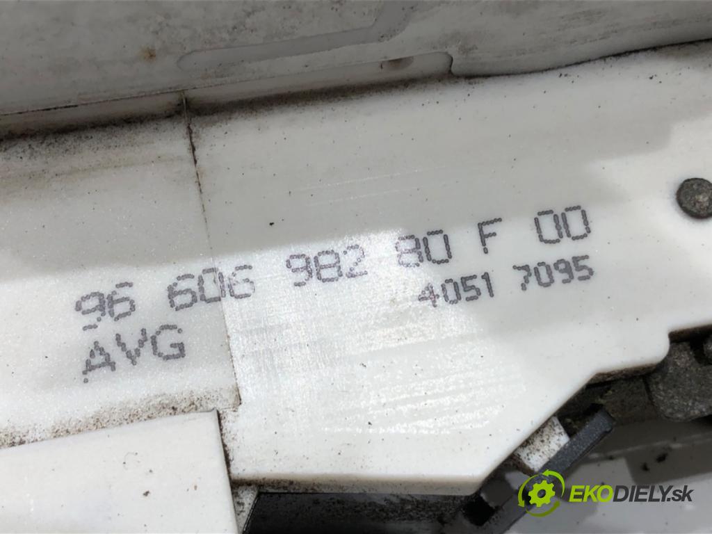 PEUGEOT 407 SW (6E_) 2004 - 2011    2.0 16V 103 kW [140 KM] benzyna 2005 - 2010  zámok dveře levý přední část 9660698280