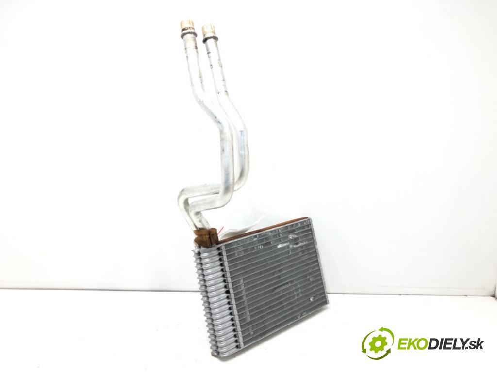 PEUGEOT 407 SW (6E_) 2004 - 2011    2.0 16V 103 kW [140 KM] benzyna 2005 - 2010  topné těleso radiátor topení  (Radiátory topení)