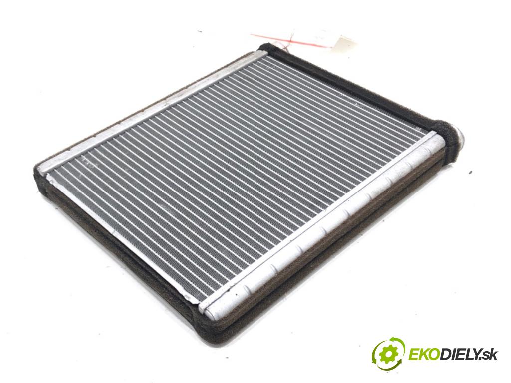 TOYOTA AVENSIS (_T25_) 2003 - 2008    2.0 D-4D (CDT250_) 85 kW [116 KM] olej napędowy 2003 - 2008  topné těleso radiátor topení  (Radiátory topení)