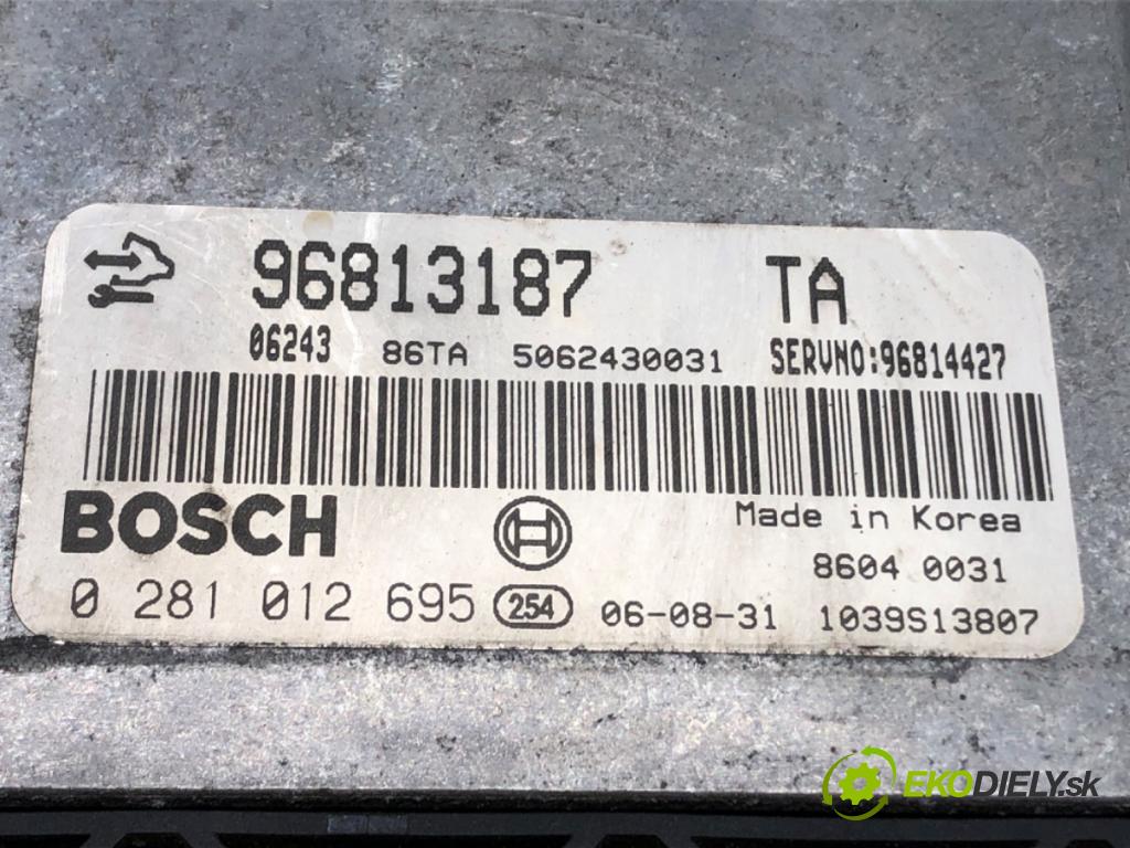 OPEL ANTARA A (L07) 2006 - 2022    2.0 CDTI 110 kW [150 KM] olej napędowy 2006 - 2011  riadiaca jednotka Motor 96813187 (Riadiace jednotky)