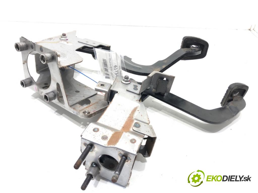 OPEL ANTARA A (L07) 2006 - 2022    2.0 CDTI 110 kW [150 KM] olej napędowy 2006 - 2011  PEDÁL: manuálne  (Pedále)