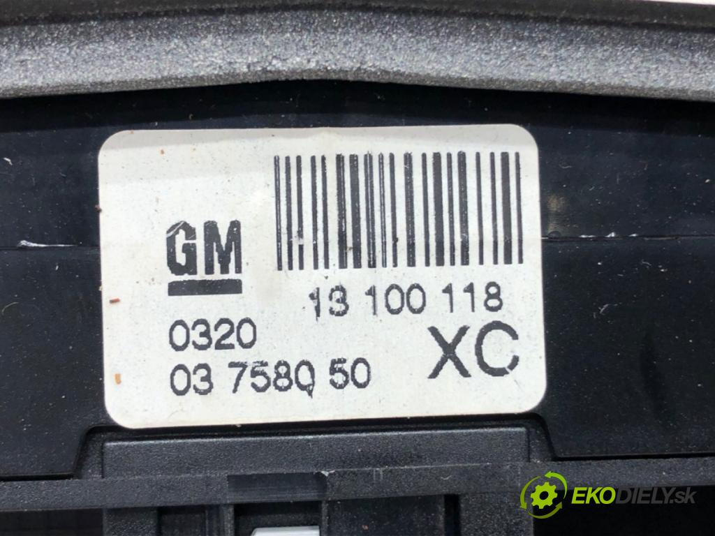 OPEL ASTRA H GTC (A04) 2005 - 2010    1.6 (L08) 77 kW [105 KM] benzyna 2005 - 2010  Mriežky kúrenia stredna 13100118 (Mriežky kúrenia (fukáre))