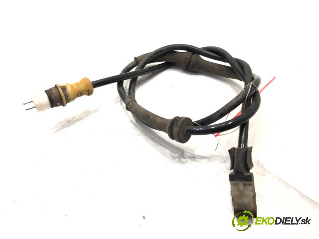 RENAULT MEGANE II (BM0/1_, CM0/1_) 2001 - 2012    1.9 dCi (BM0G, CM0G) 88 kW [120 KM] olej napędowy 2002 - 2008  snímač ABS pravý zadní část 8200043136