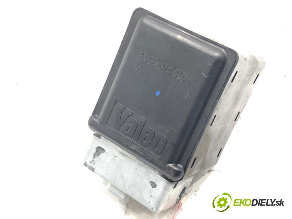 RENAULT MEGANE II (BM0/1_, CM0/1_) 2001 - 2012    1.9 dCi (BM0G, CM0G) 88 kW [120 KM] olej napędowy 2002 - 2008  blokáda volantu 8200033233 (Ostatné)