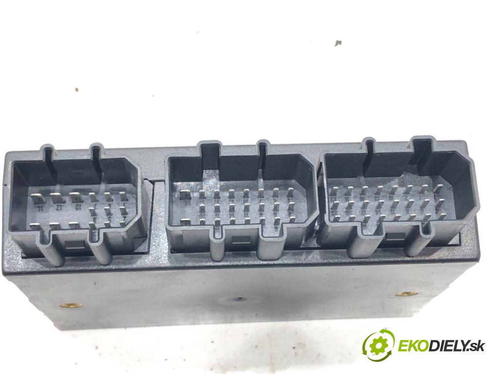 SEAT LEON (1M1) 1999 - 2006    1.9 TDI 66 kW [90 KM] olej napędowy 1999 - 2006  Modul komfortu 1C0959799E (Moduly komfortu)