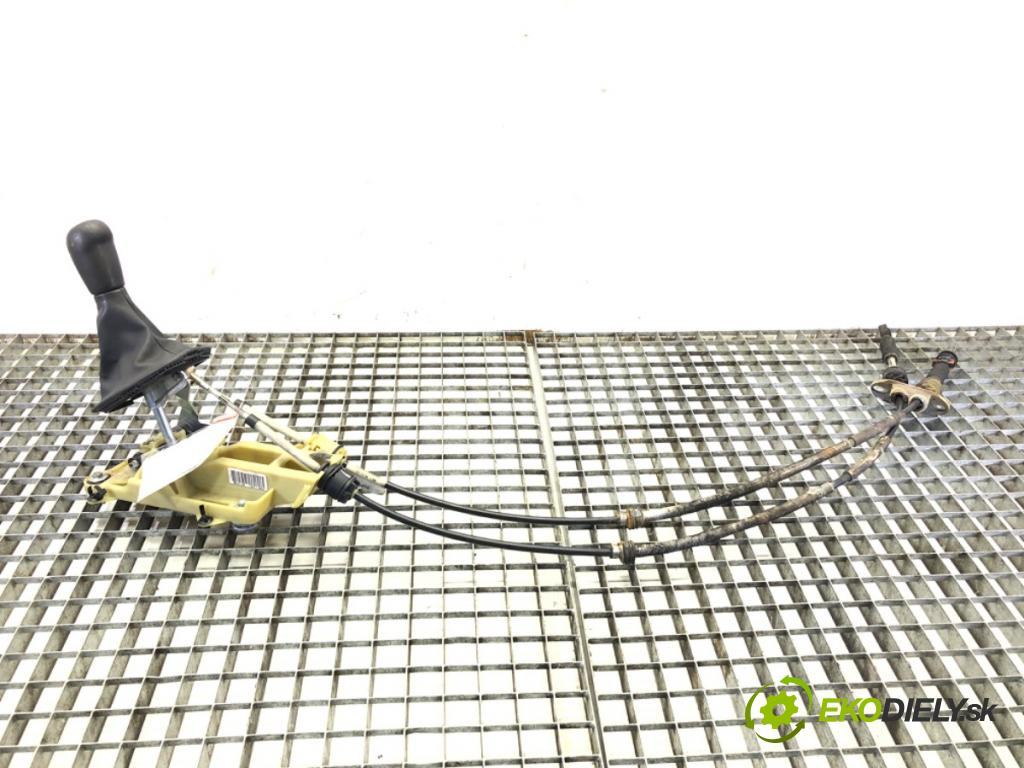 VOLVO V50 (545) 2003 - 2012    1.6 D 80 kW [109 KM] olej napędowy 2005 - 2012  Kulisa 30711902 (Rýchlostné páky / kulisy)