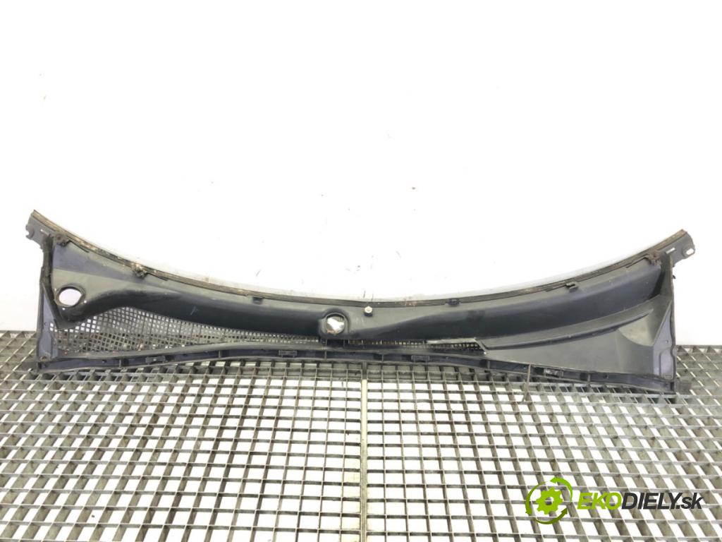 SUBARU FORESTER (SG_) 2002 - 2012    2.0 X AWD (SG5) 116 kW [158 KM] benzyna 2005 - 2008  Torpédo, plast pod čelné okno  (Torpéda)
