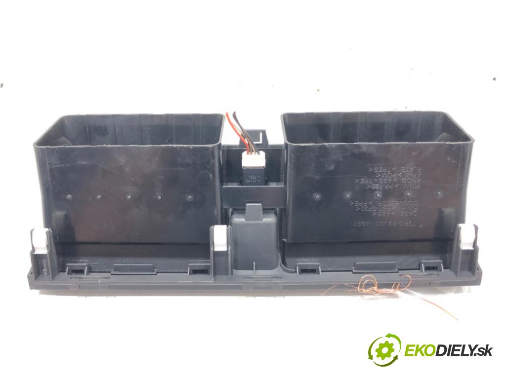 SUZUKI SWIFT III (MZ, EZ) 2005 - 2022    1.6 (RS 416, RR 416) 92 kW [125 KM] benzyna 2006 - 2022  Mriežky kúrenia stredna 73610-62J00 (Mriežky kúrenia (fukáre))