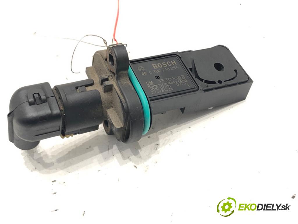 OPEL ASTRA J (P10) 2009 - 2015    1.6 (68) 85 kW [115 KM] benzyna 2009 - 2015  Váha vzduchu 13301682 (Váhy vzduchu)