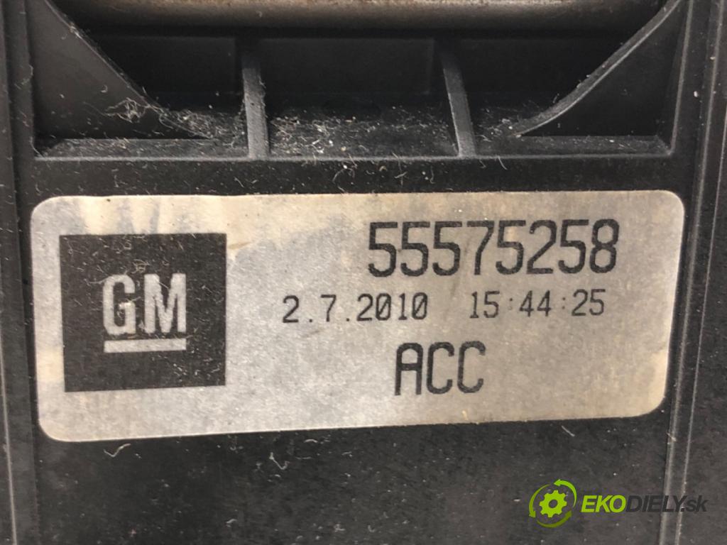 OPEL ASTRA J (P10) 2009 - 2015    1.6 (68) 85 kW [115 KM] benzyna 2009 - 2015  Kulisa 55575258 (Rýchlostné páky / kulisy)