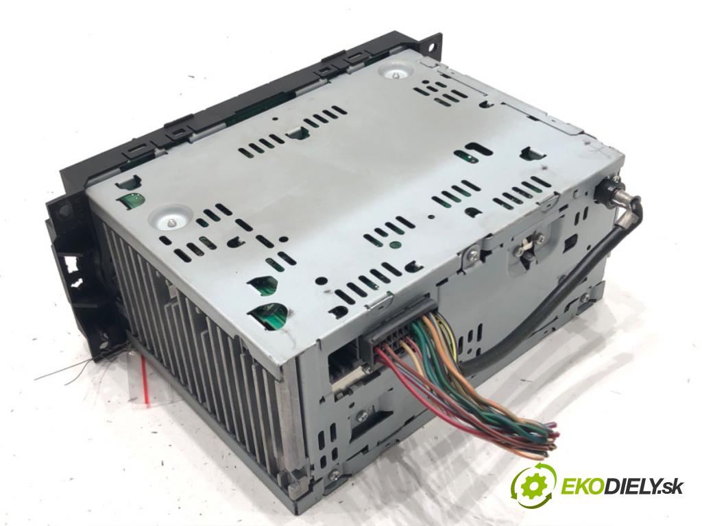 DODGE CALIBER 2006 - 2022    2.0 CRD 103 kW [140 KM] olej napędowy 2006 - 2022  RADIO P05064363AB (Audio zariadenia)