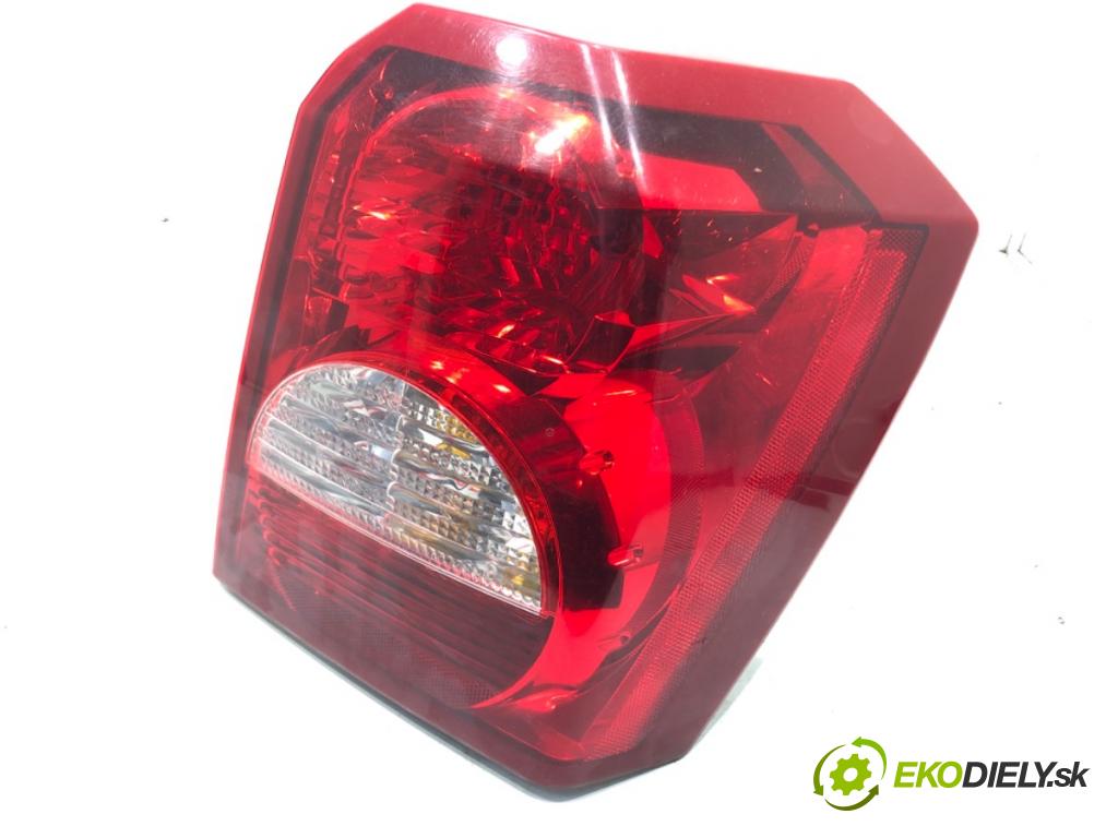 DODGE CALIBER 2006 - 2022    2.0 CRD 103 kW [140 KM] olej napędowy 2006 - 2022  Svetlo pravy zad 